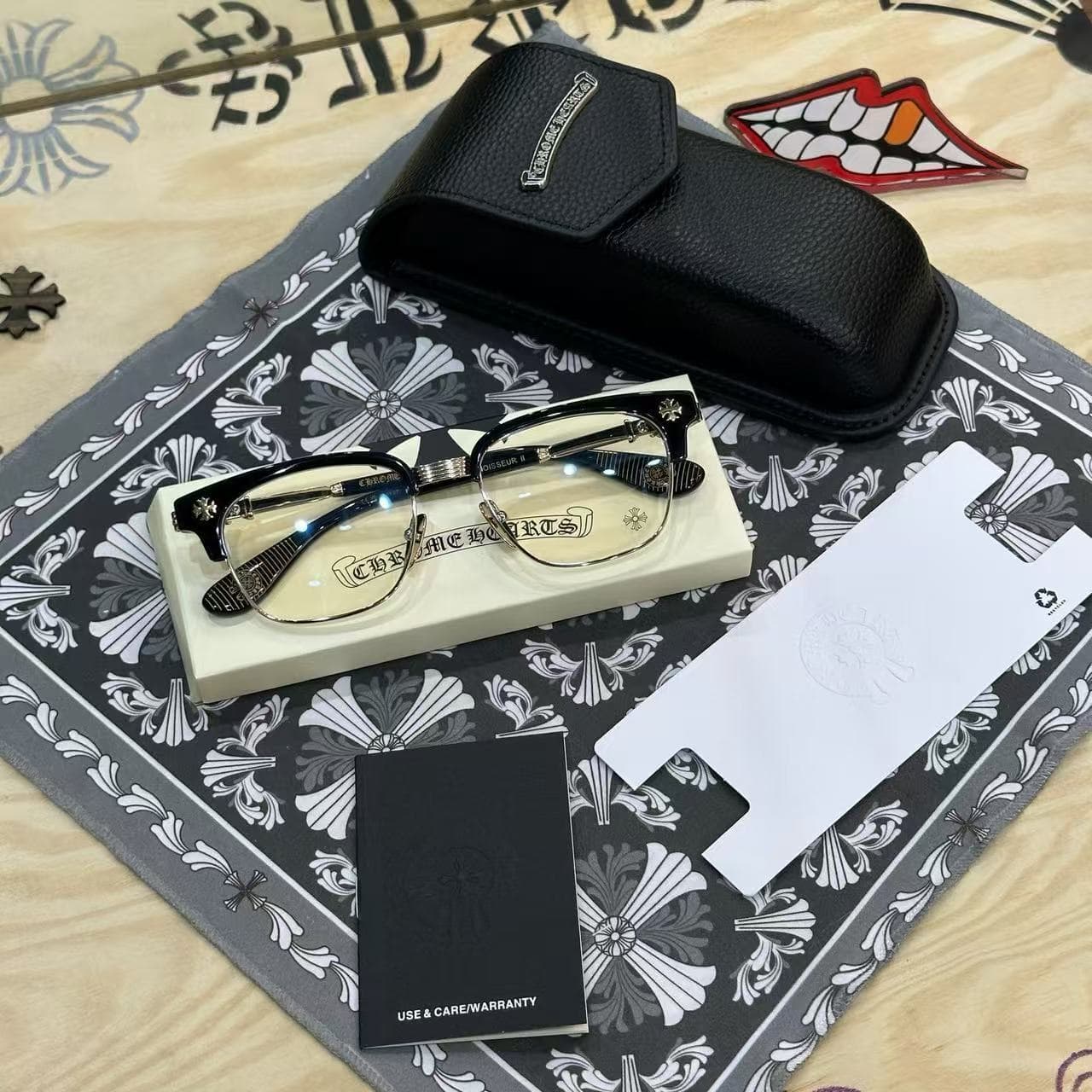 Комплект очков Chrome Hearts BONENNOISSEUR II с кожаным чехлом, салфеткой и буклетом