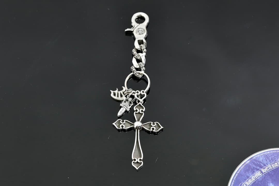 Брелок Chrome Hearts