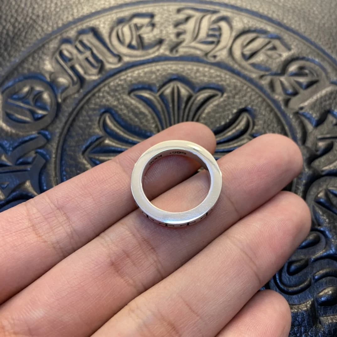 Серебряное кольцо Chrome Hearts Spacer 3 мм, вид сбоку