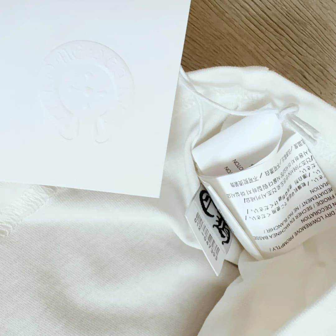 Ярлыки и этикетки лонгслива Chrome Hearts