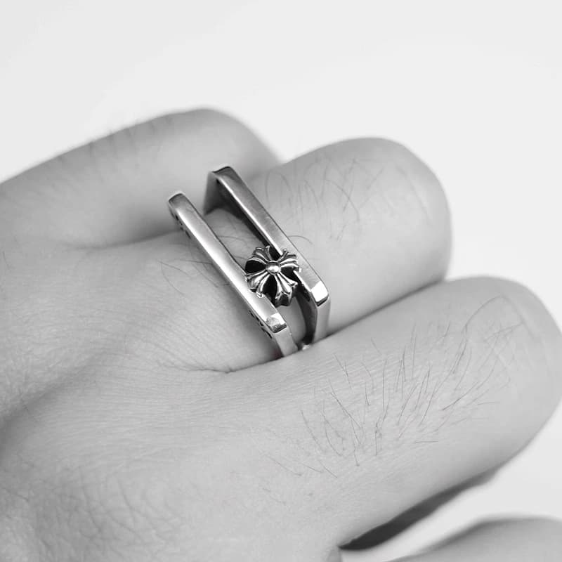 Серебряное кольцо Chrome Hearts с подвижным крестом