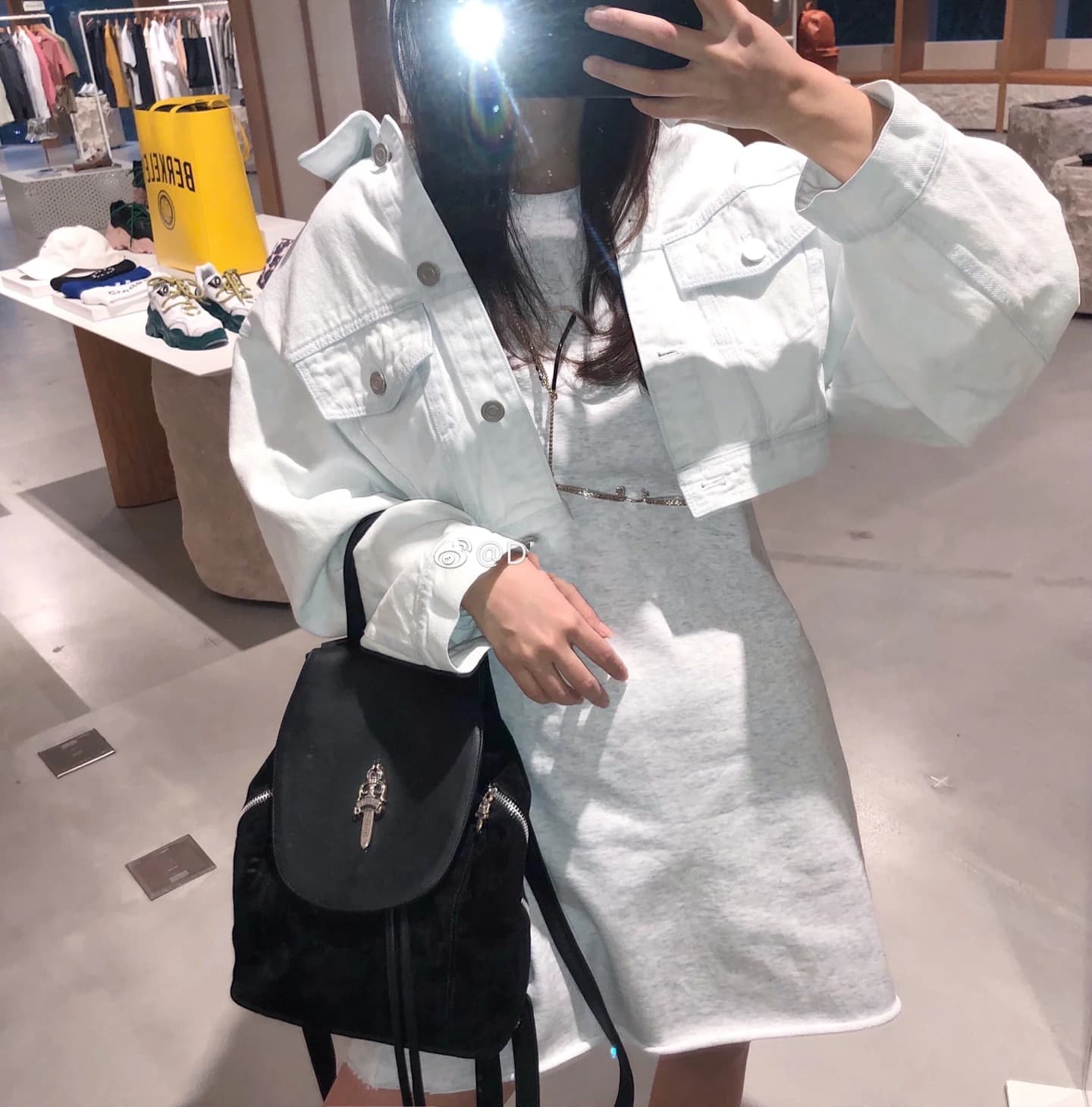 Вид сзади на рюкзак Chrome Hearts текстиль