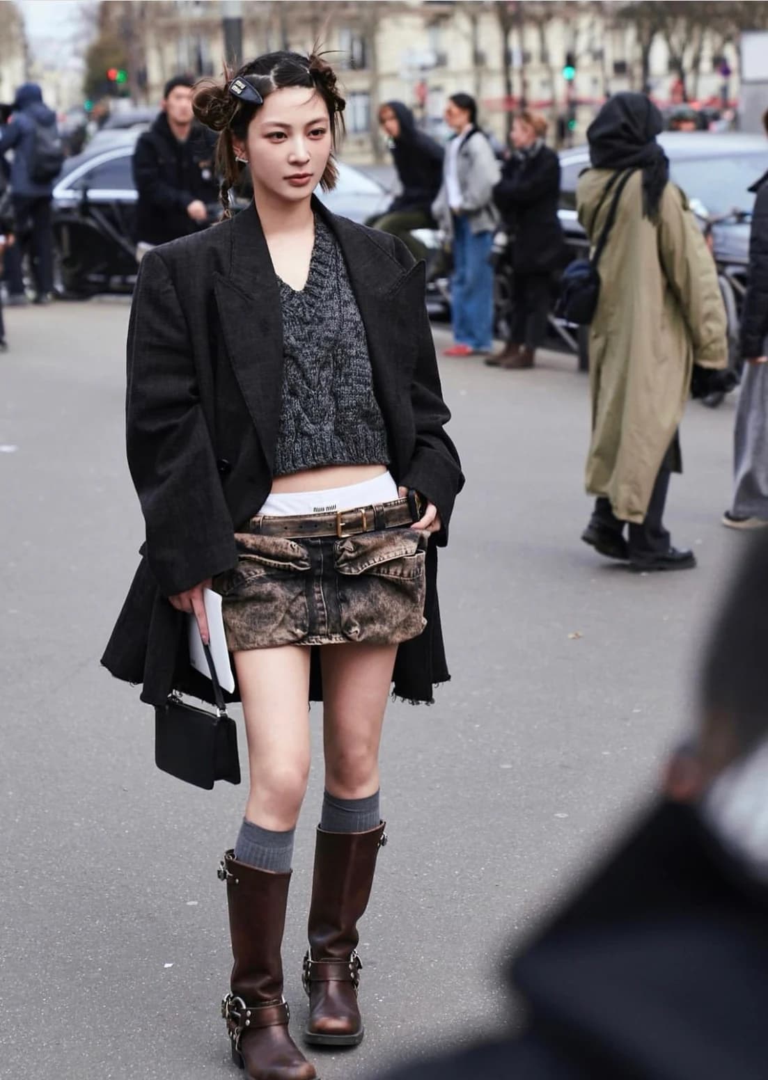Детали плечевого ремня сумки Chrome Hearts