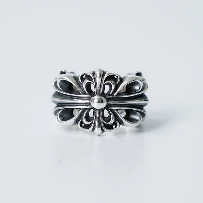 Серебряное кольцо Double Floral с центральным цветочным крестом, вид спереди