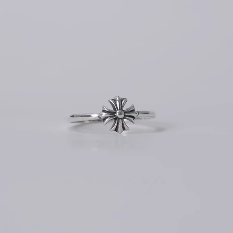 Серебристое кольцо Chrome Hearts с фигурным мотивом