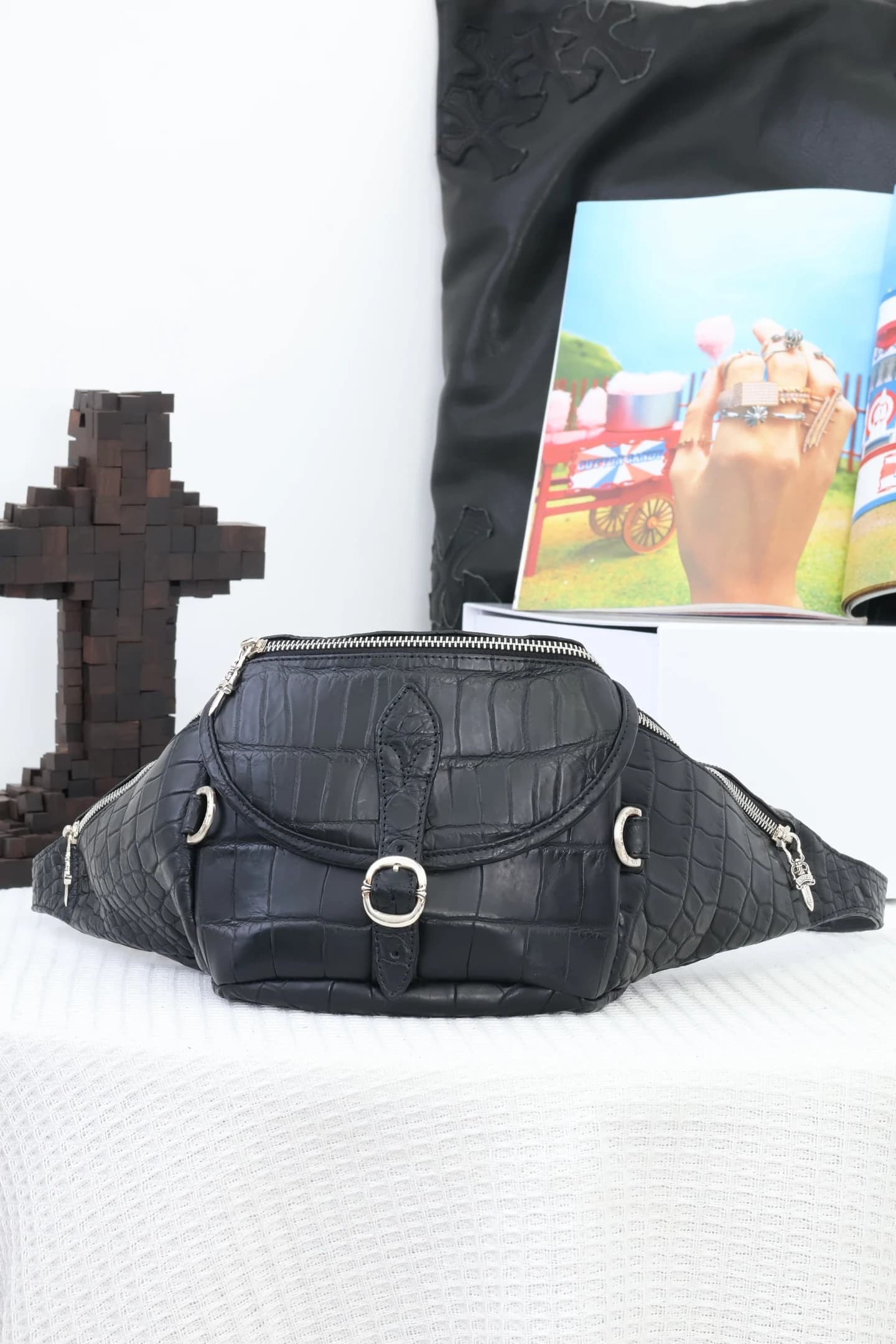 Поясная сумка Chrome Hearts из кожи крокодила