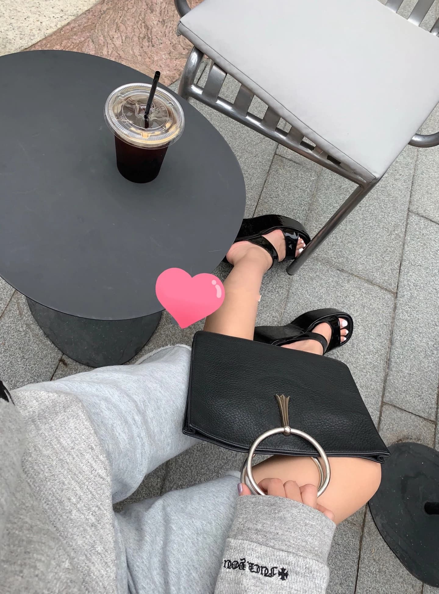 Текстильная подкладка внутри сумки Chrome Hearts