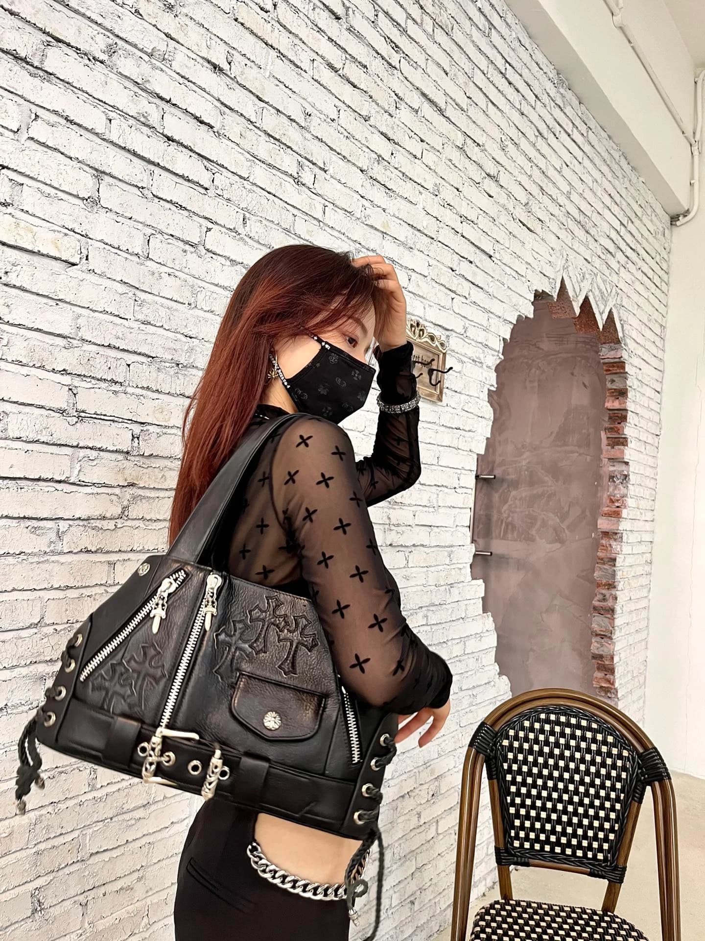 Металлические детали крепления ремня Chrome Hearts