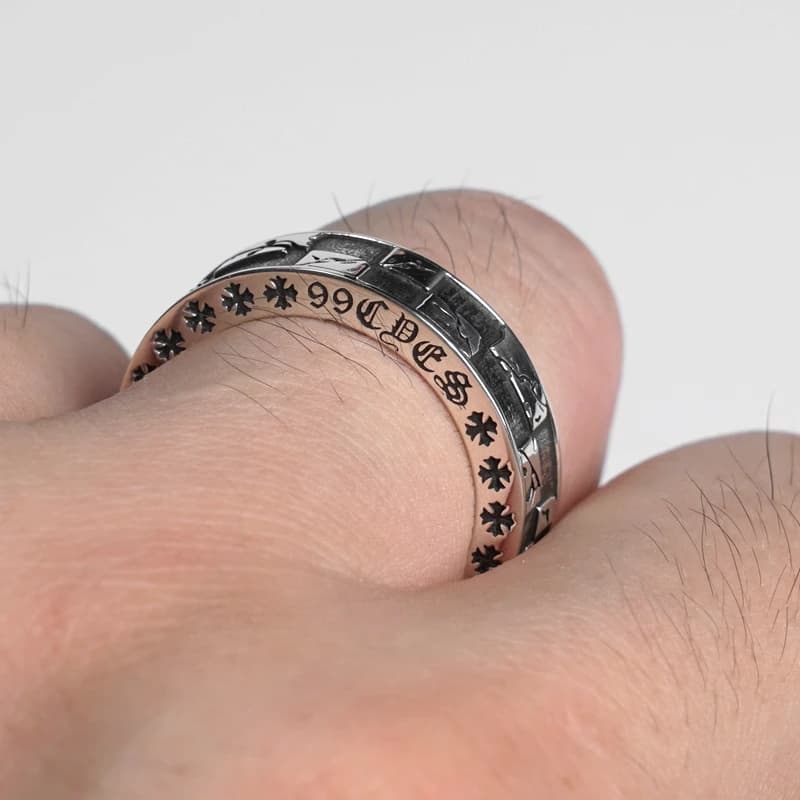 Серебряное кольцо Chrome Hearts с чернеными деталями
