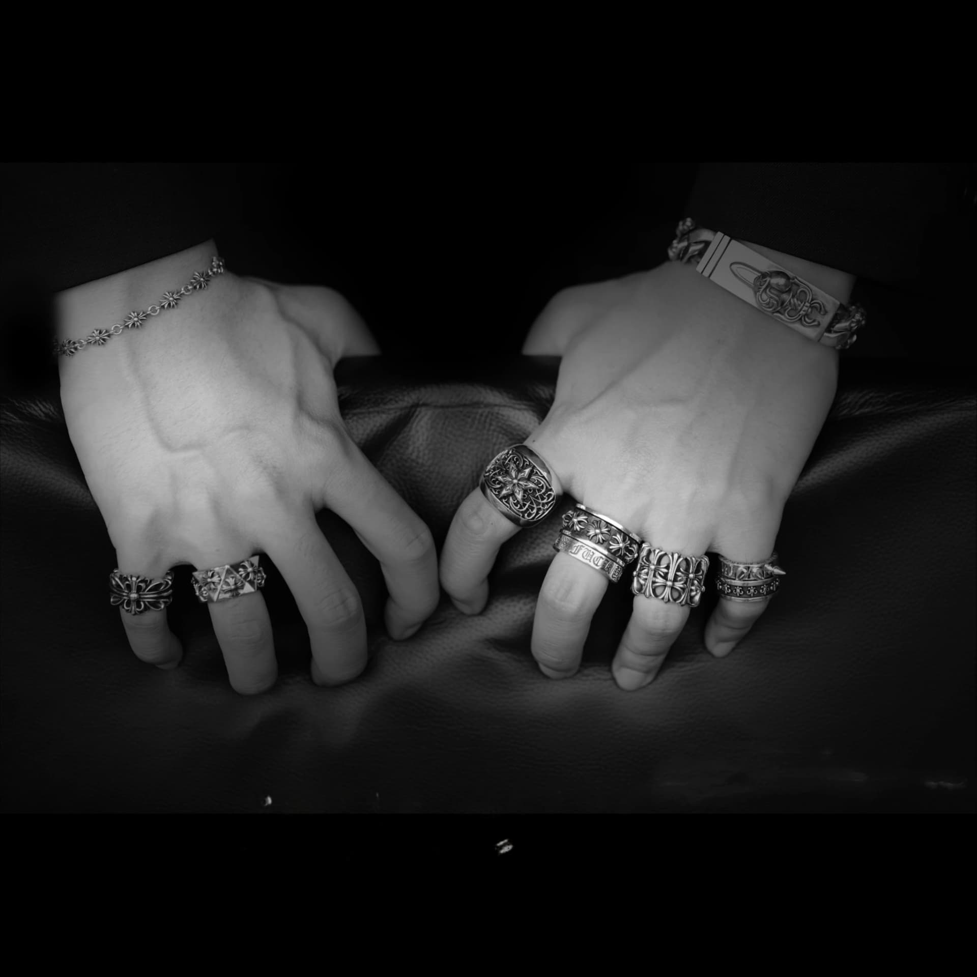 Серебряное кольцо Chrome Hearts в подарочной упаковке