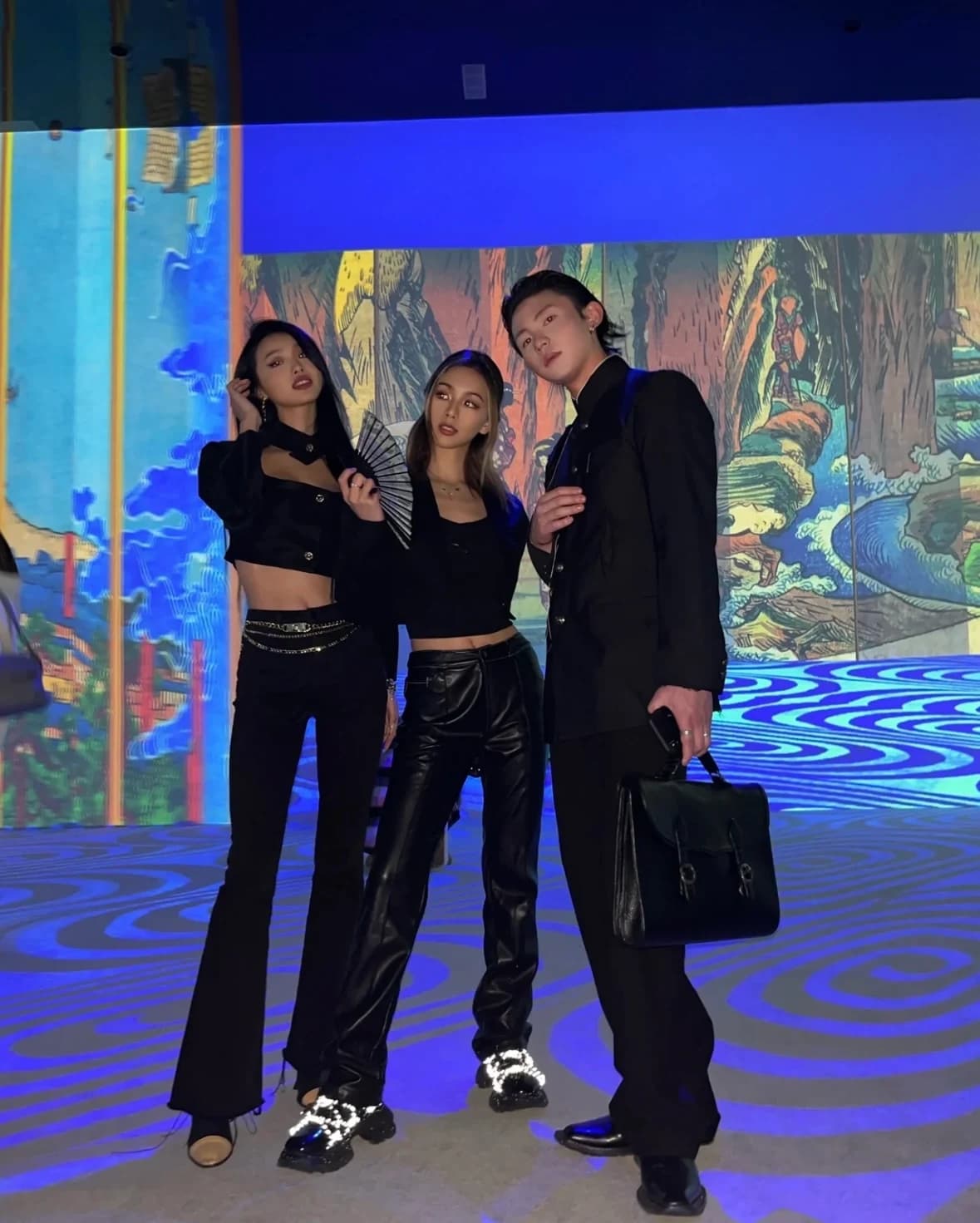 Гравировка логотипа Chrome Hearts на фурнитуре