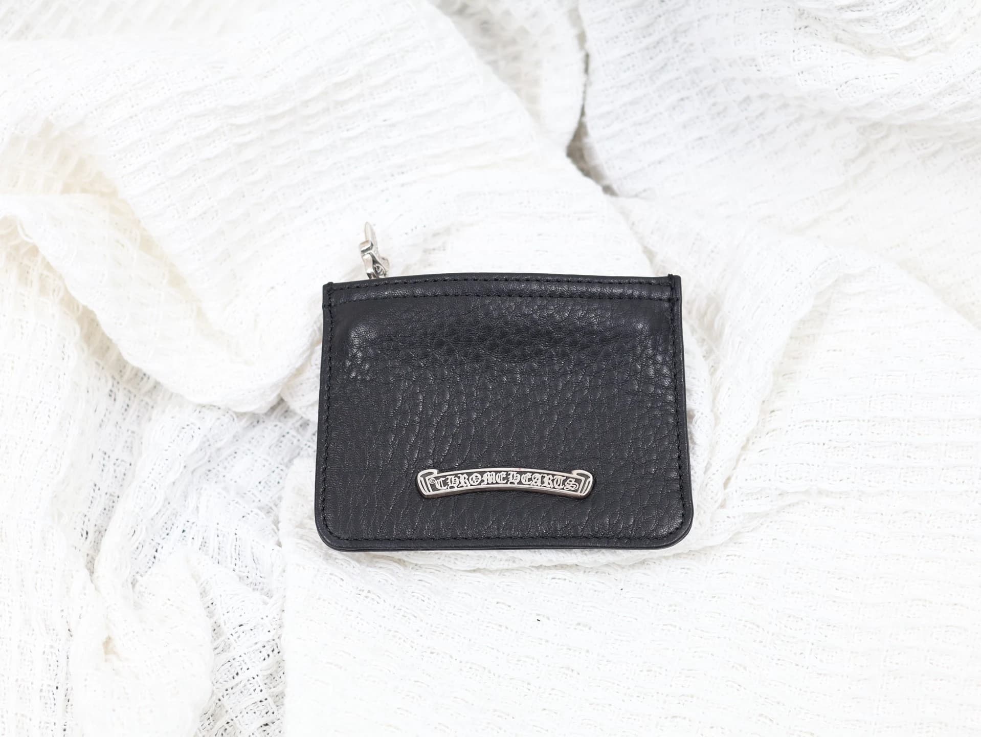 Кожаный картхолдер Chrome Hearts с серебром