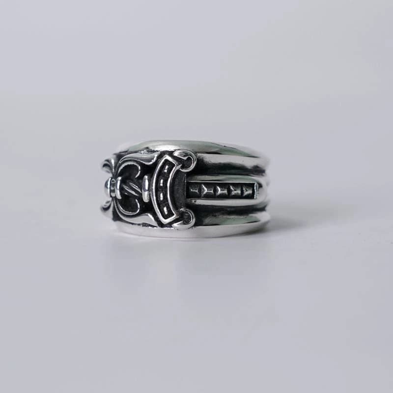 Серебряное кольцо Dagger