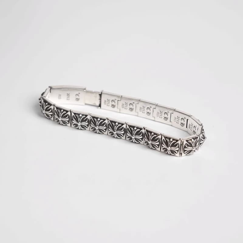 Серебряный браслет Chrome Hearts с объемными крестами