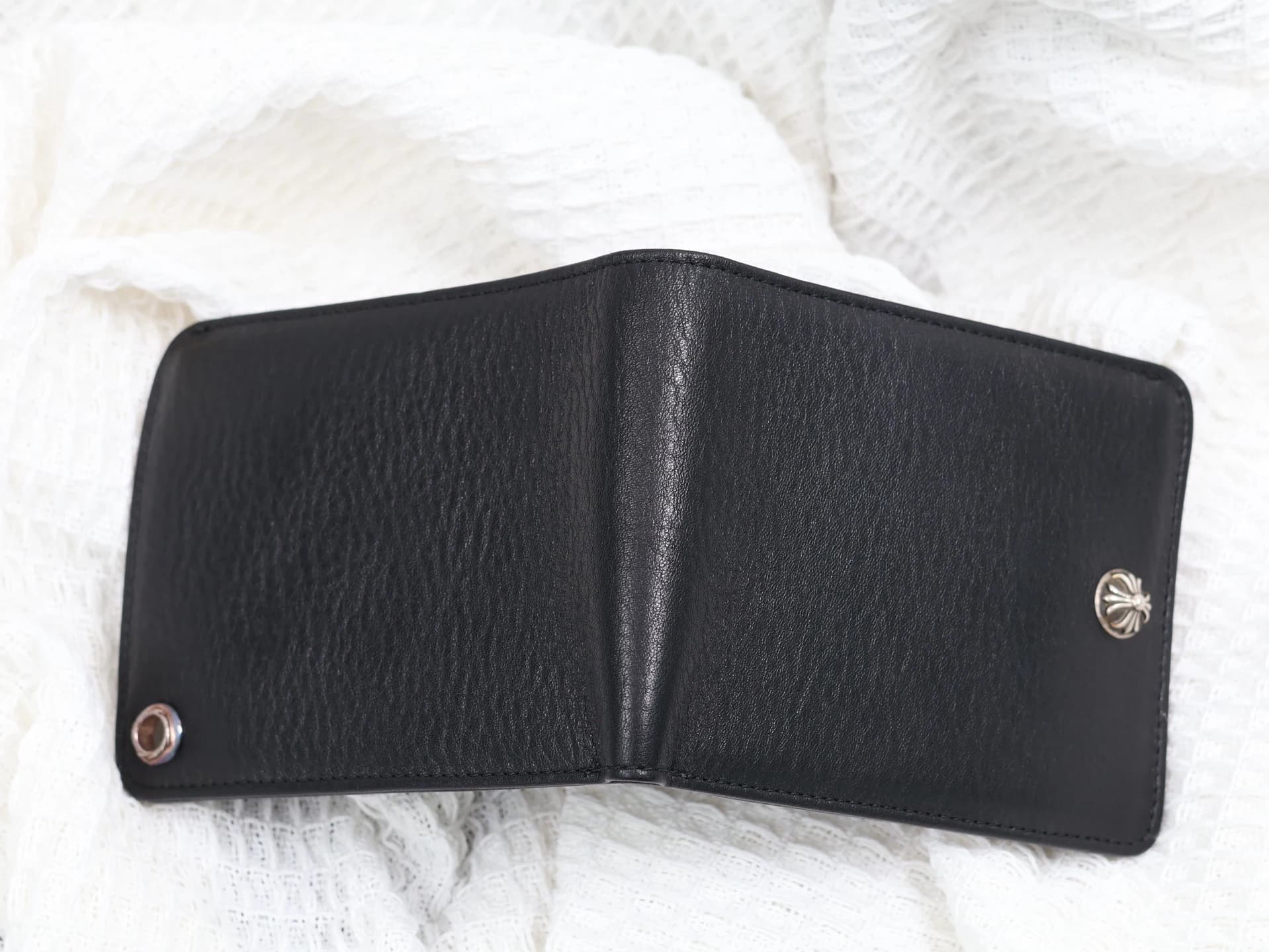 Кожаный кошелек Chrome Hearts вид сзади