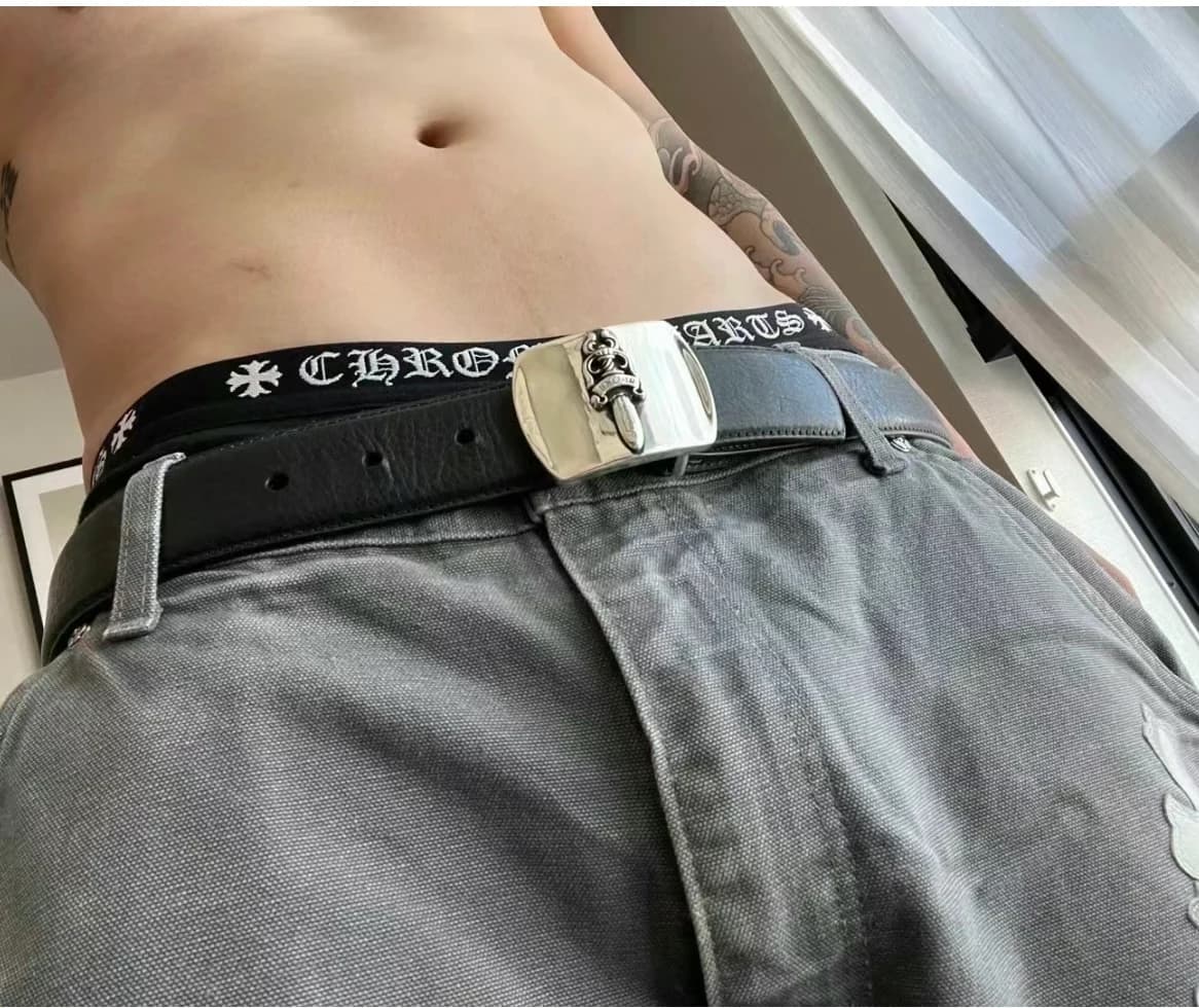 Кожаный ремень с пряжкой Dagger