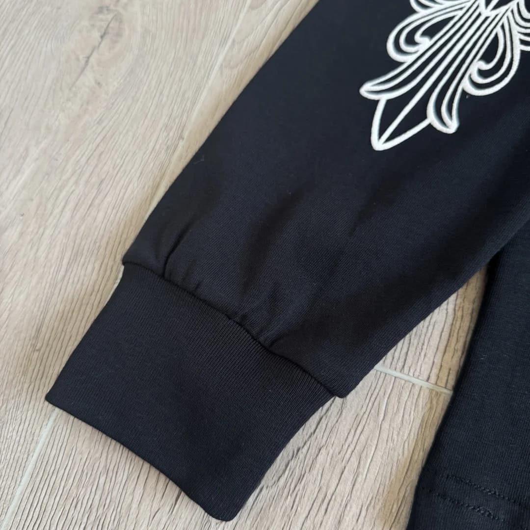 Эластичный манжет рукава лонгслива Chrome Hearts
